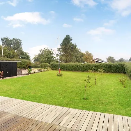 Holiday home Lovely In With Kitchen *
