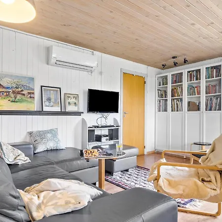 Holiday home Lovely In With Kitchen Hejls